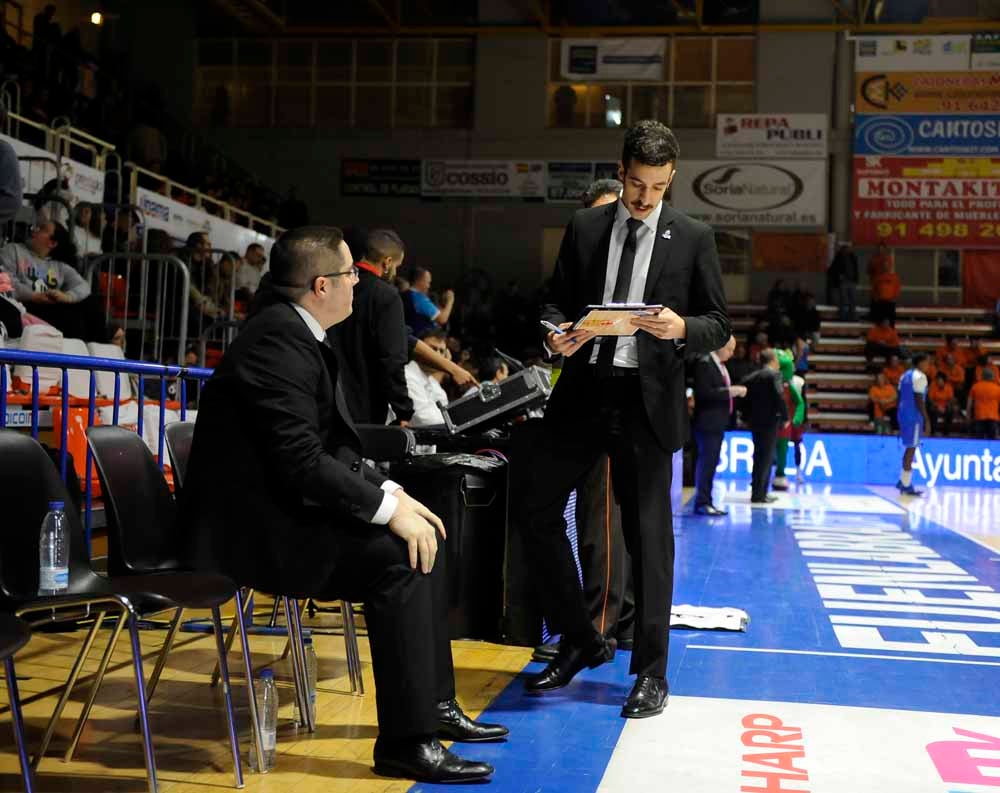 Fotos: El San Pablo Burgos consigue su primera victoria a domicilio