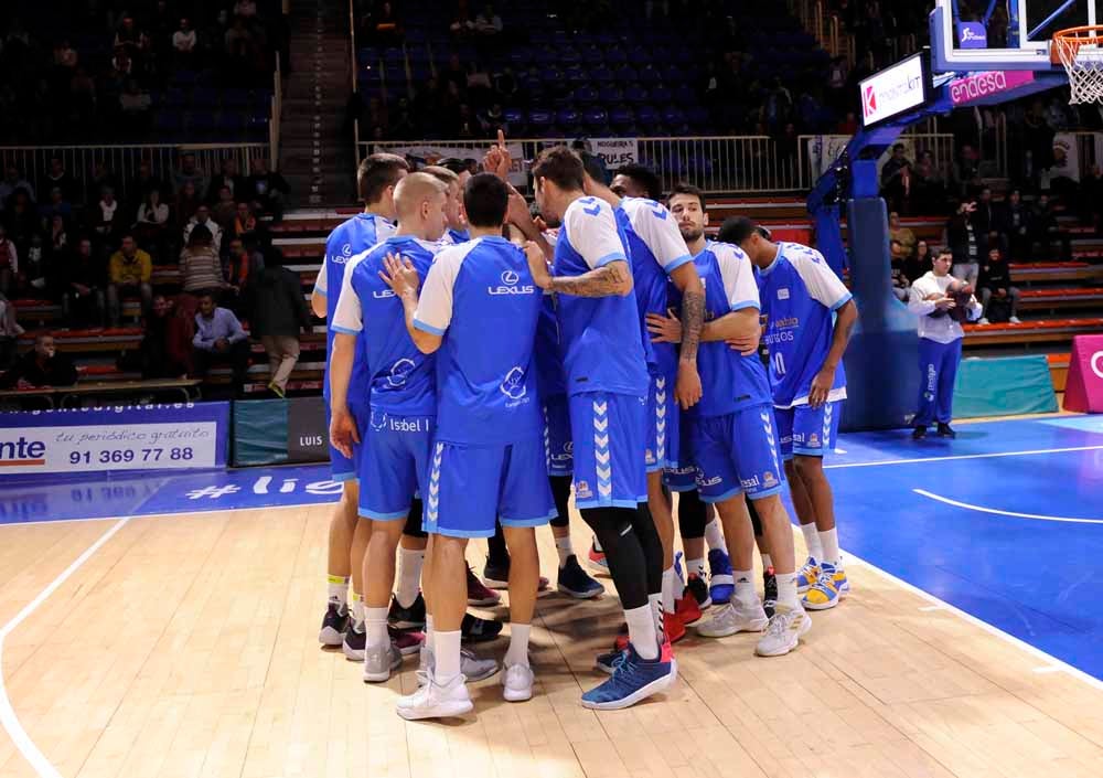 Fotos: El San Pablo Burgos consigue su primera victoria a domicilio