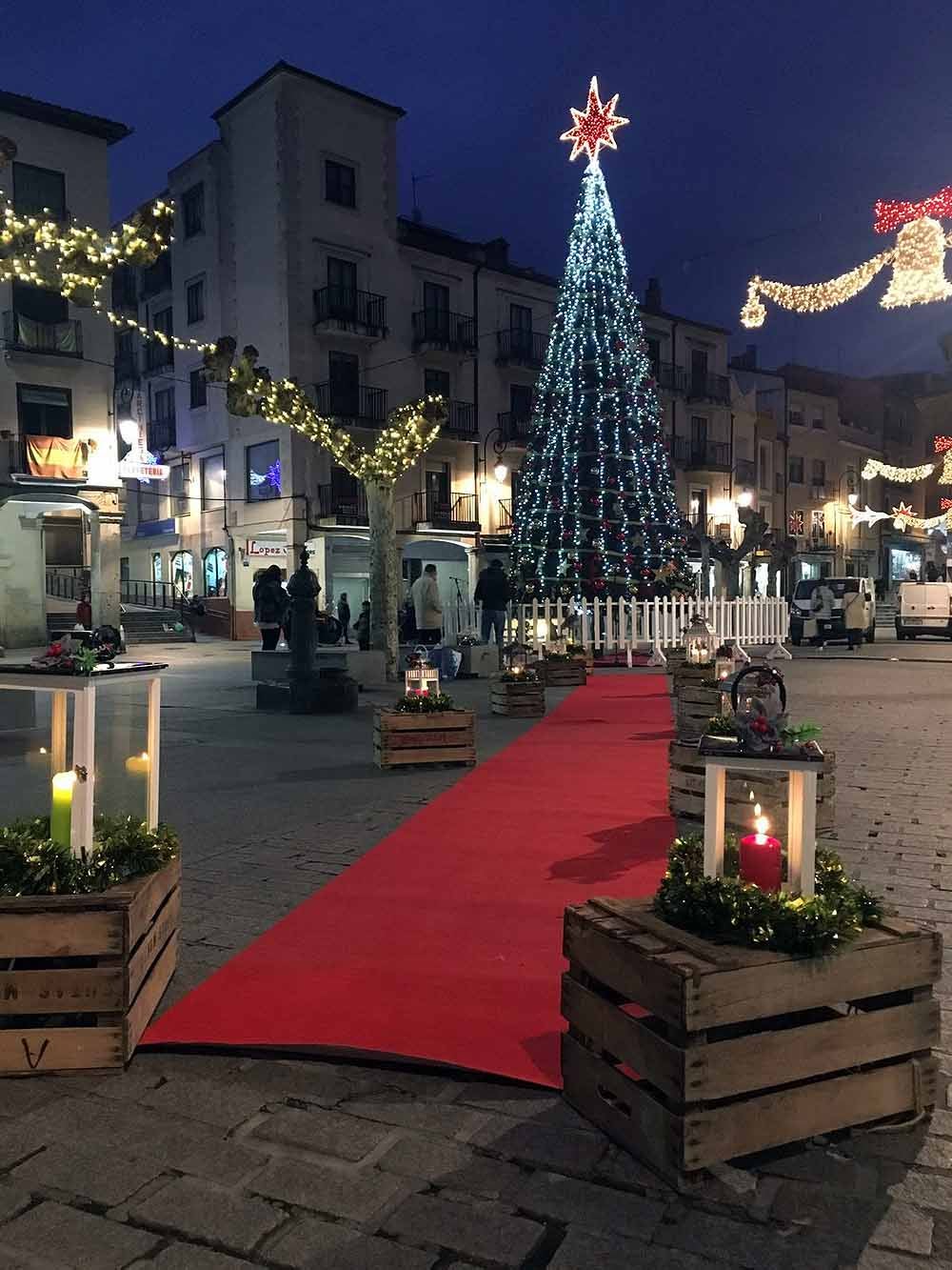 El espectáculo 'Fantasía de luz' inauguró la programación navideña de Aranda de Duero