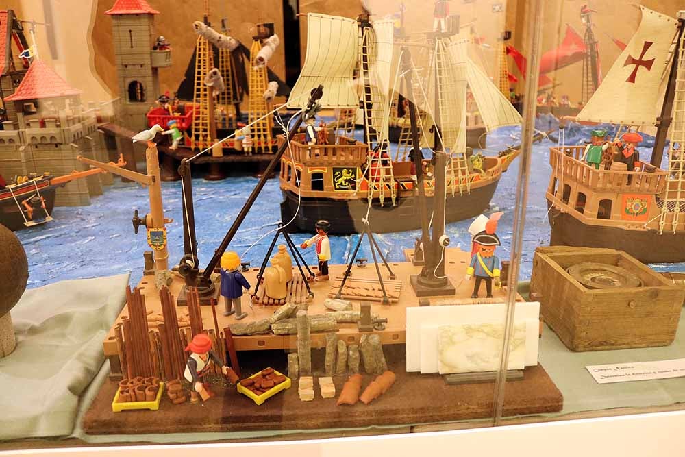 El MEH acoge una nueva exposición temporal con figuras de Playmobil sobre el hito del descubrimiento del nuevo mundo.