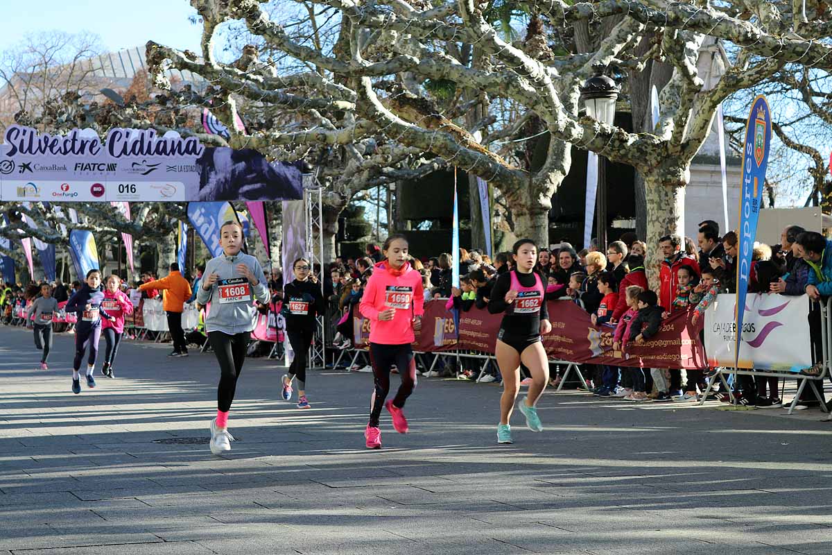 Cientos de niños han participado en la última mañana del año en la XXIX San Silvestre Cidiana