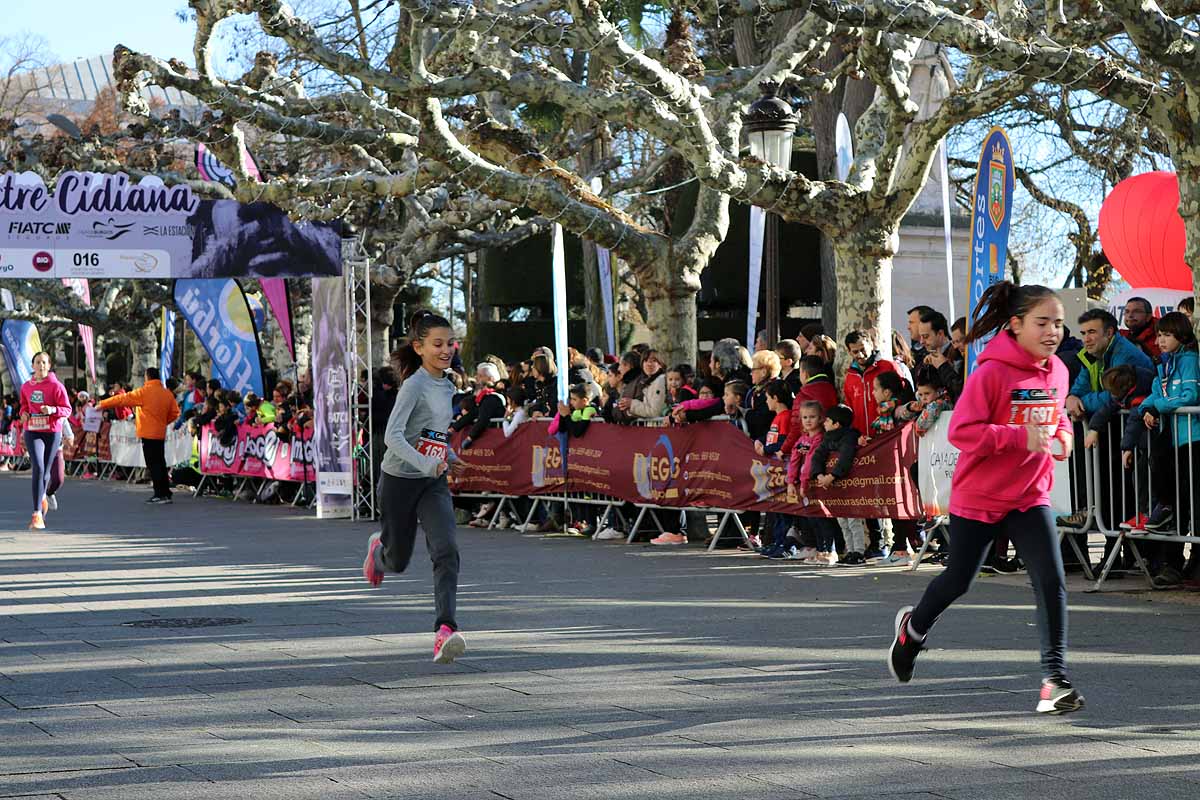 Cientos de niños han participado en la última mañana del año en la XXIX San Silvestre Cidiana