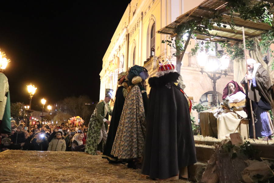 Fotos: La Cabalgata de Reyes de Burgos, en imágenes