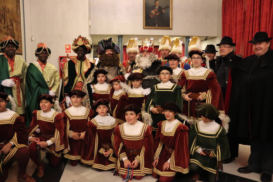 Fotos: La Cabalgata de Reyes de Burgos, en imágenes