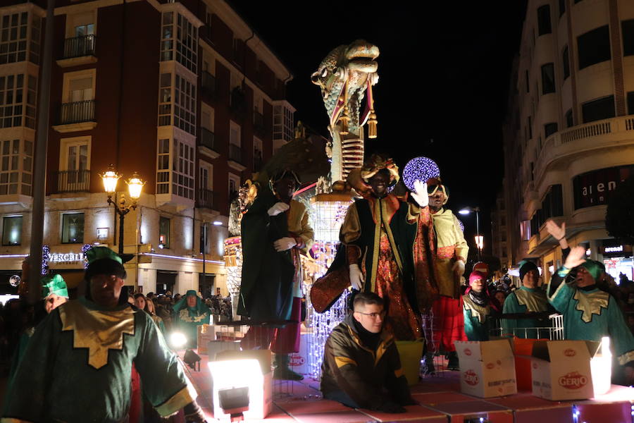 Fotos: La Cabalgata de Reyes de Burgos, en imágenes