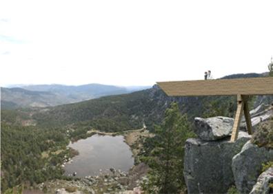 Imagen secundaria 1 - En Burgos hay proyectados tres miradores. El primero en Orbaneja del Castillo, el segundo en las Lagunas de Neila y el tercero en el Monte Santiago. 