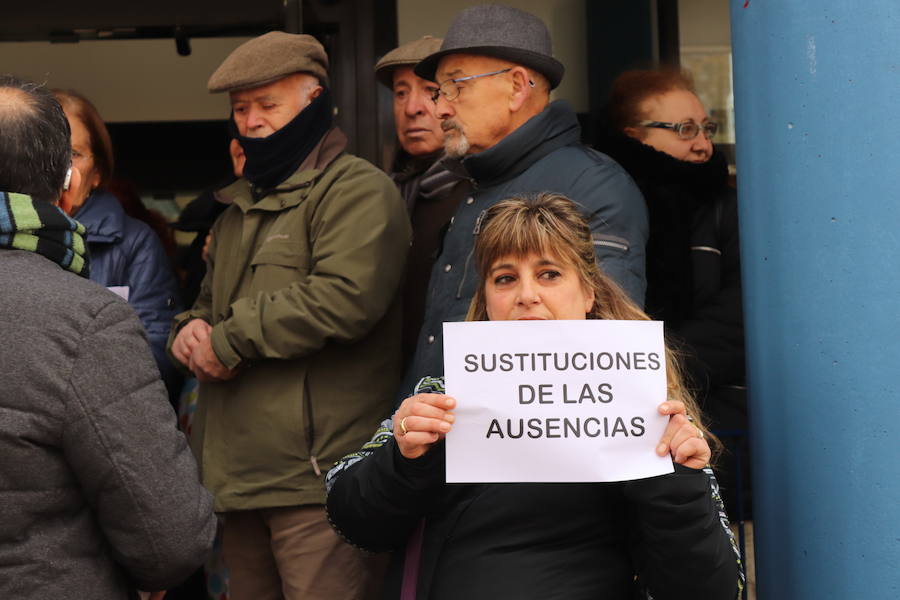 En Los Cubos, los usuarios han pedido a las tres médicos que han renunciado a su plaza que se queden