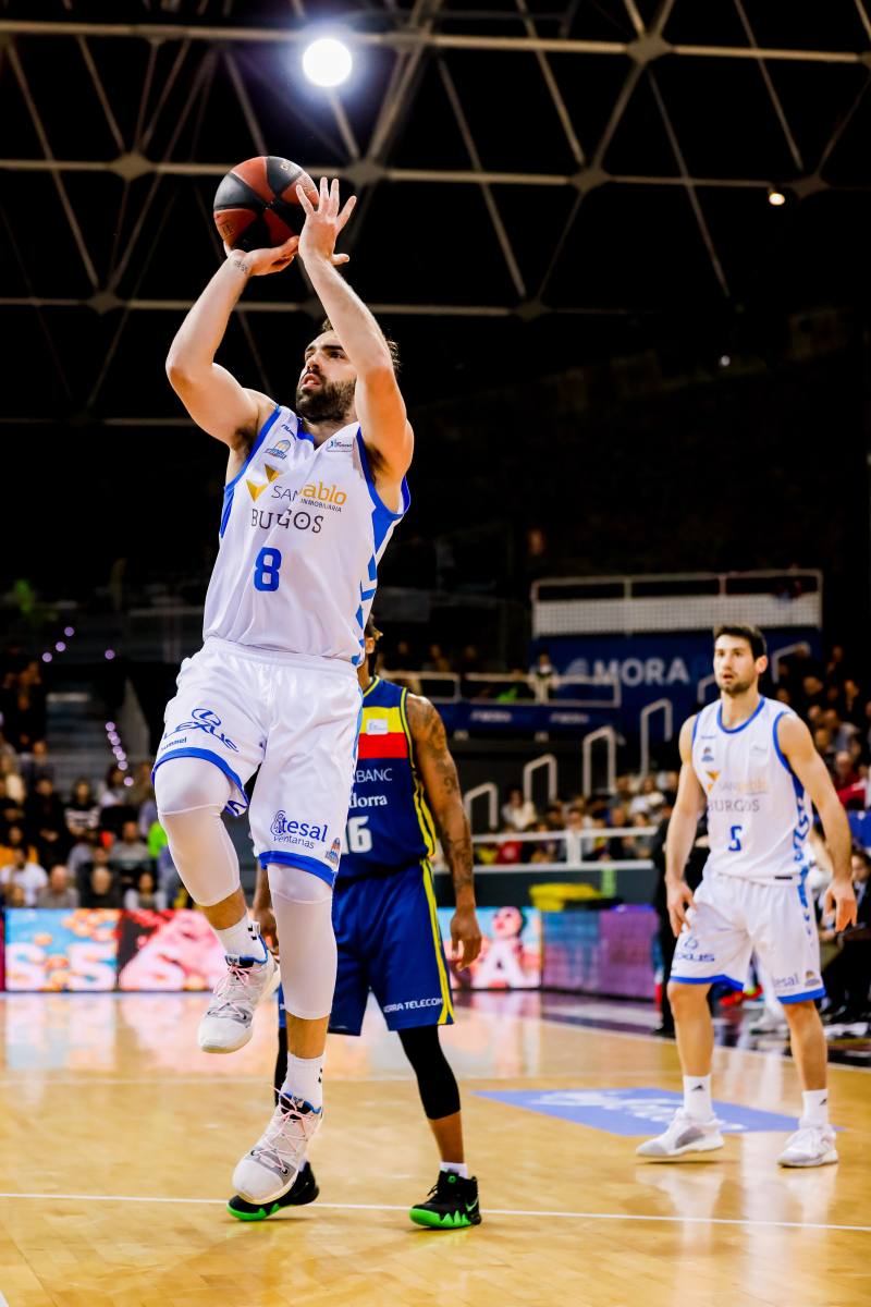 Imágenes del partido disputado esta noche entre el Morabanc Andorra y el San Pablo Burgos.