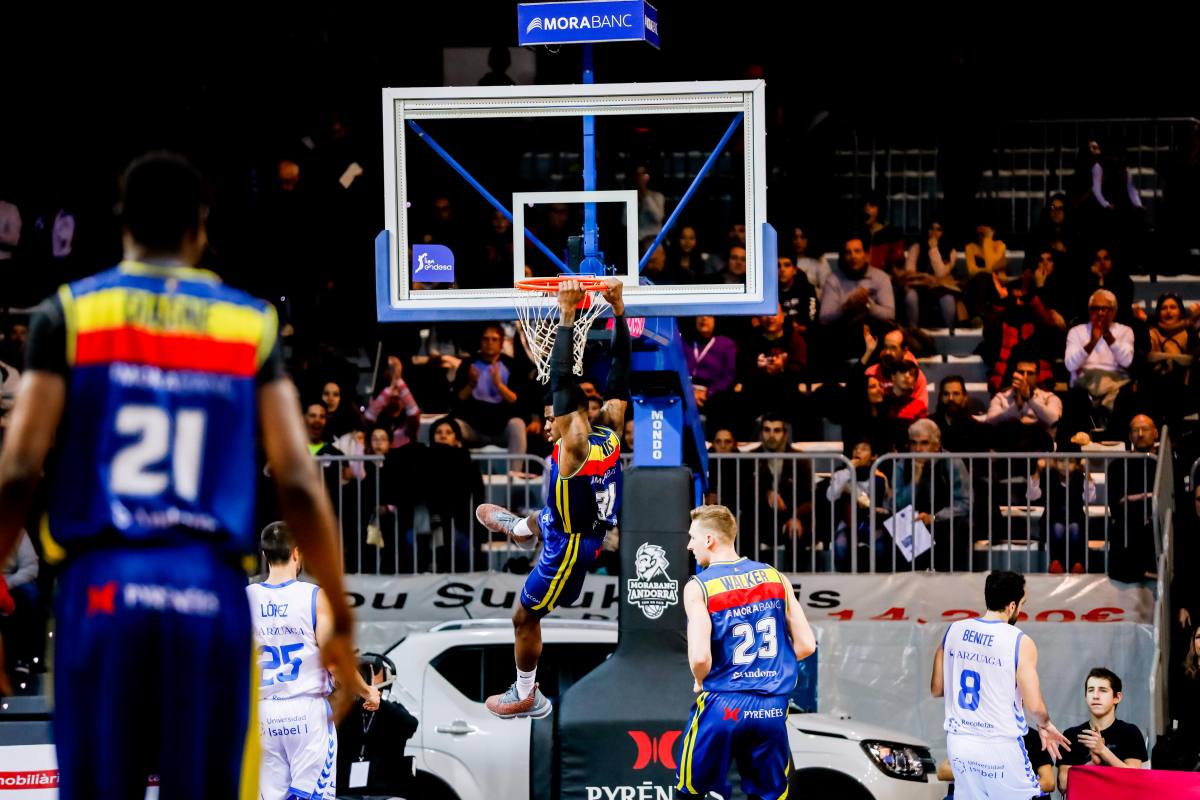 Imágenes del partido disputado esta noche entre el Morabanc Andorra y el San Pablo Burgos.