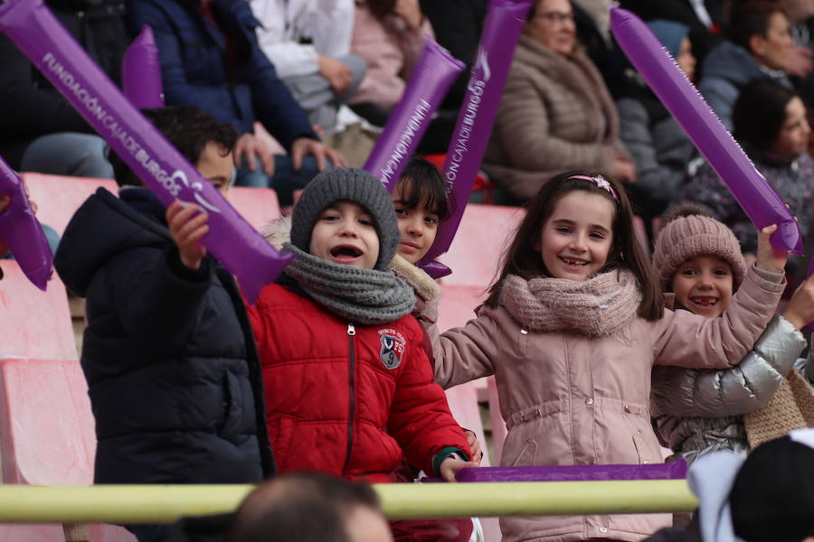 Los burgalesistas han disfrutado de la victoria de su equipo por dos goles a cero frente a la Ponferradina.