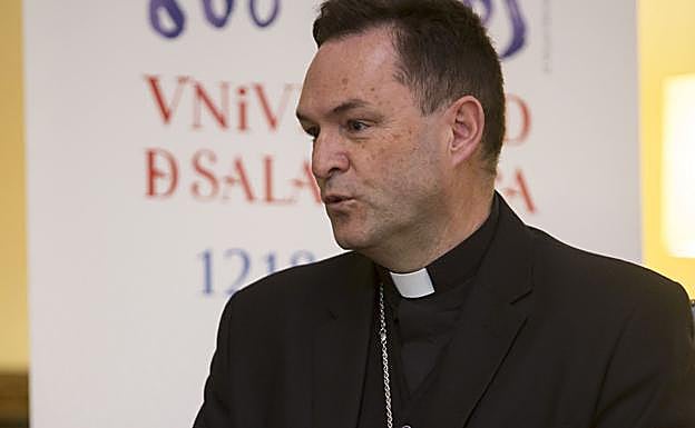 El obispo de Ciudad Rodrigo, el arandino Raúl Berzosa. 