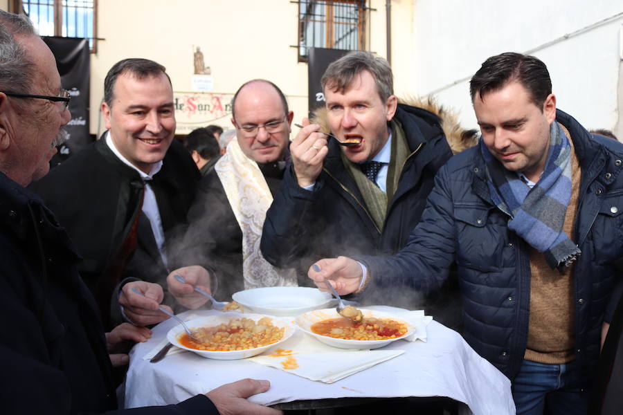 Fotos: ¿Has ido a recoger titos este año? Búscate en estas fotografías