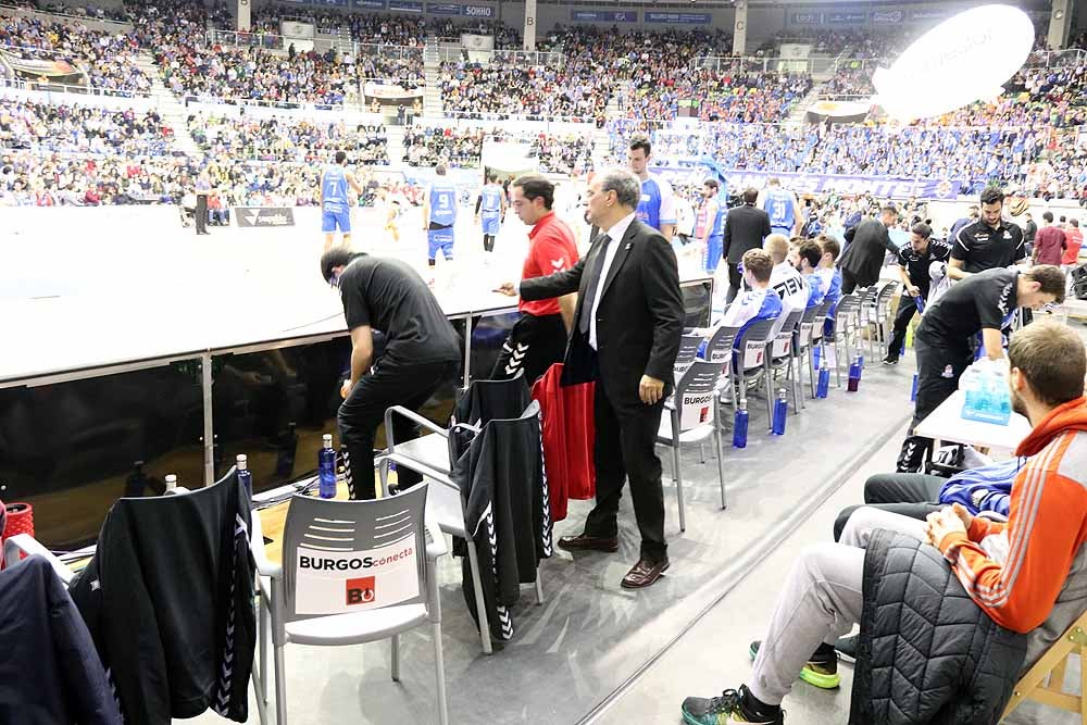 Fotos: Si has estado siguiendo al San Pablo Burgos en el Coliseum, ¡búscate!