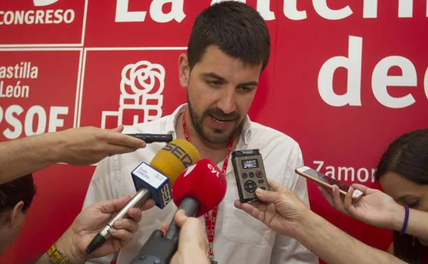 David Jurado, del grupo socialista. 