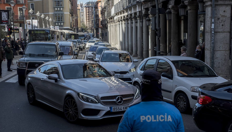 Fotos: Manifestación en Valladolid en defensa de la sanidad pública de Castilla y León