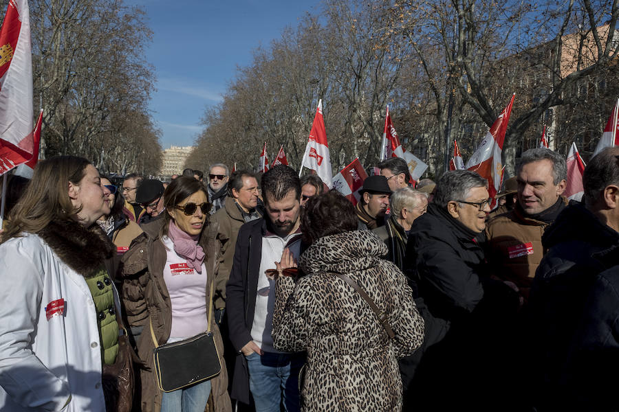 Fotos: Manifestación en Valladolid en defensa de la sanidad pública de Castilla y León