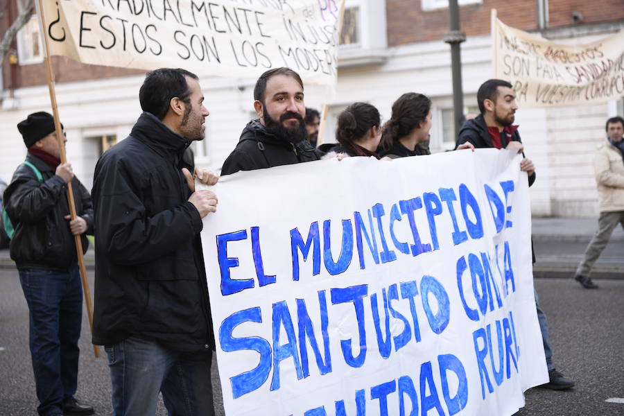 Fotos: Manifestación en Valladolid en defensa de la sanidad pública de Castilla y León