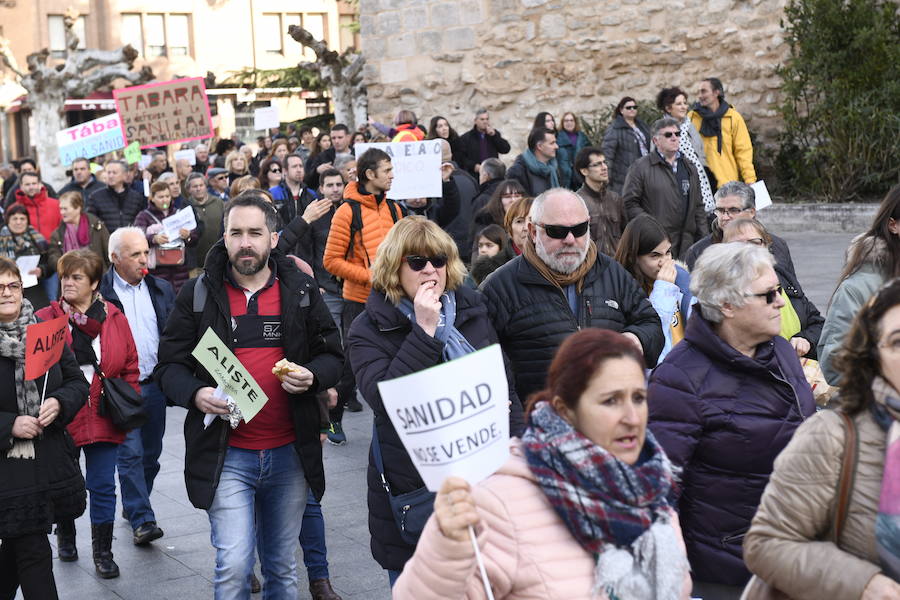 Fotos: Manifestación en Valladolid en defensa de la sanidad pública de Castilla y León