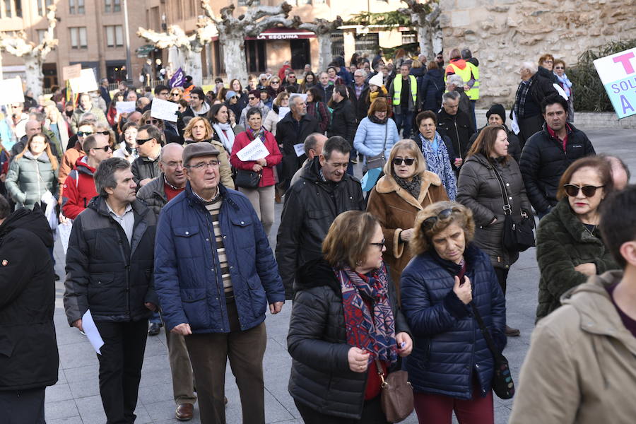 Fotos: Manifestación en Valladolid en defensa de la sanidad pública de Castilla y León