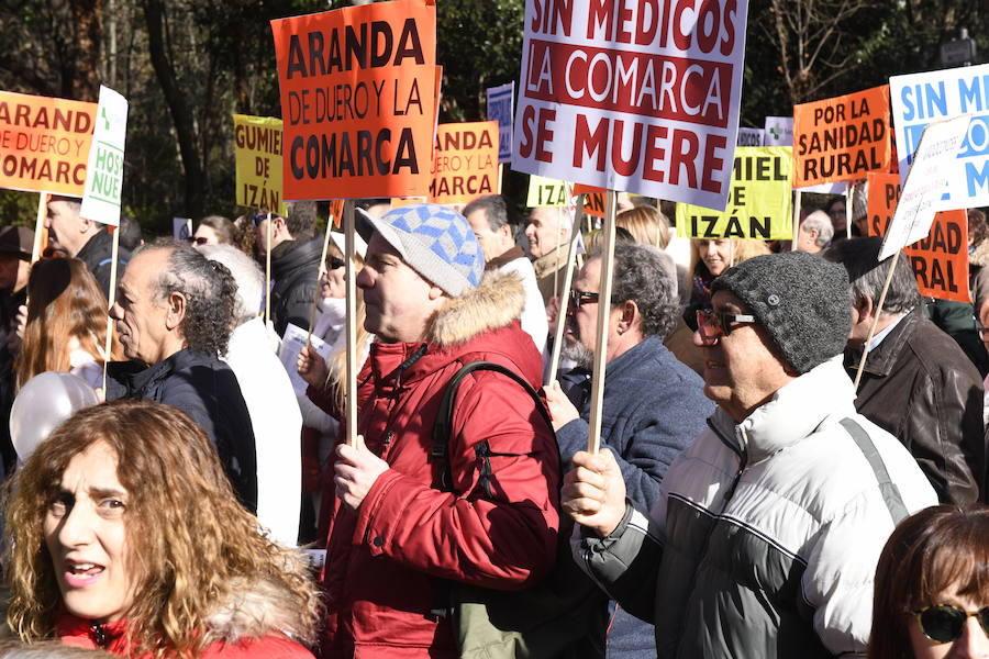 Fotos: Manifestación en Valladolid en defensa de la sanidad pública de Castilla y León