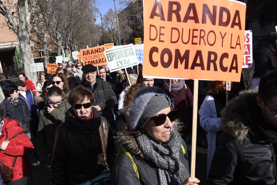 Fotos: Manifestación en Valladolid en defensa de la sanidad pública de Castilla y León