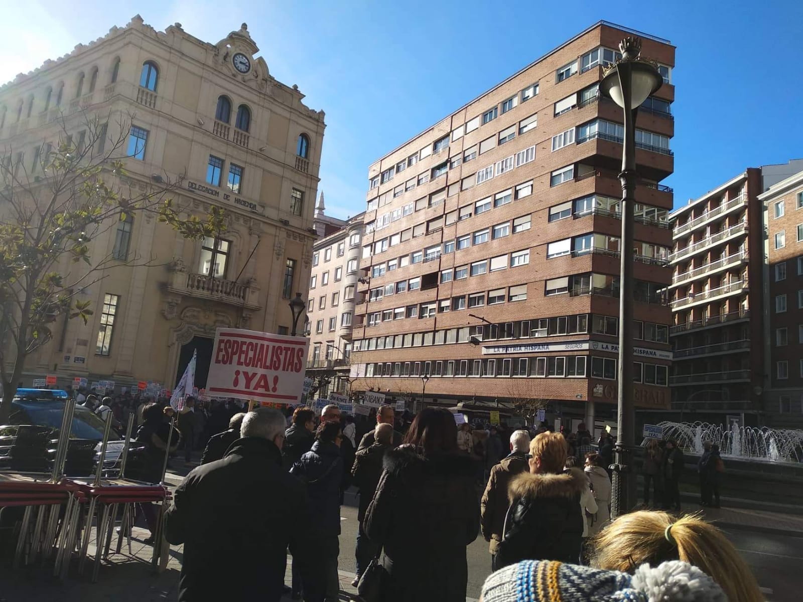 Fotos: Miles de personas salen a la calle para gritar en defensa de la sanidad