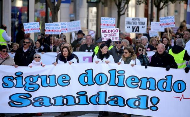 Imagen de una movilización ante la situación de la sanidad pública. 