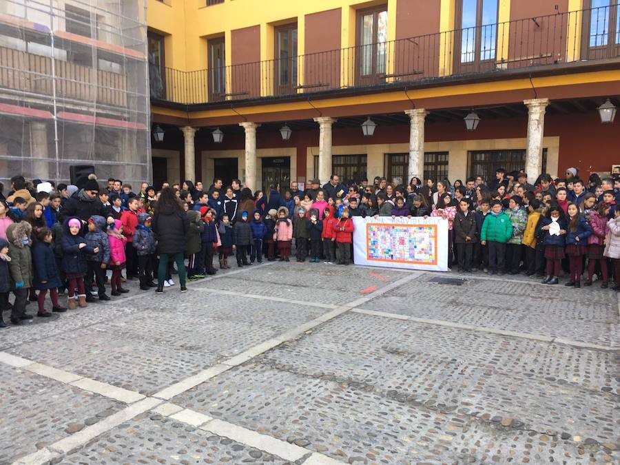 El Colegio Divina Providencia de Tordesillas festeja el Día de la Paz. 