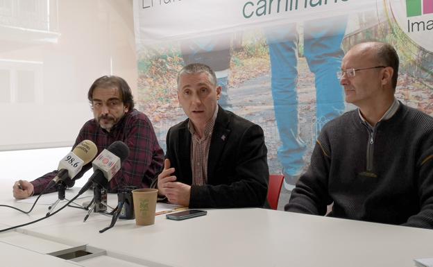 Diego Izquierdo, Domingo Hernández y Óscar Palma durante la rueda de prensa