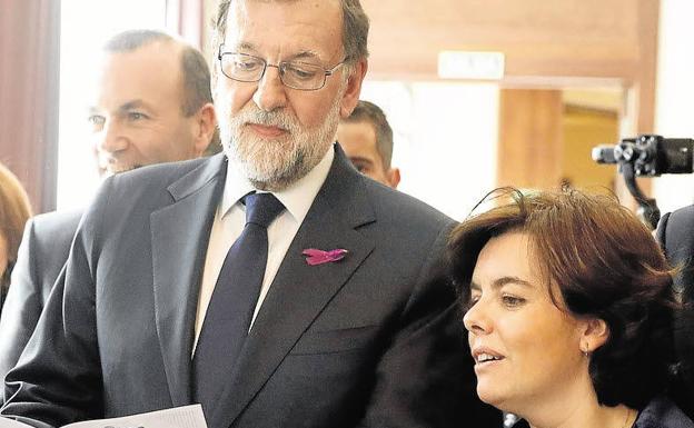 El expresidente Mariano Rajoy y la exvicepresidenta Soraya Sáenz de Santamaría están llamados como testigos.