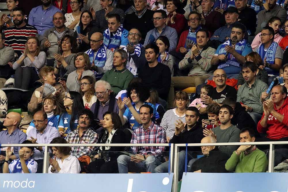 Fotos: Si has estado en el Coliseum viendo al San Pablo Burgos con el Guipuzcoa Basquet, búscate