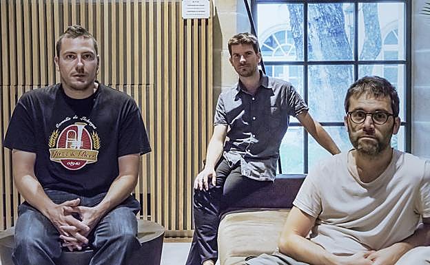 Integrantes del trío M.A.P. 