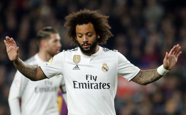 Marcelo, durante el partido ante el Barça. 