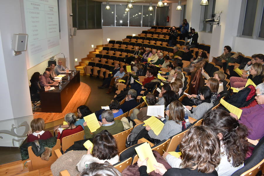 Reunión en el Colegio de Médicos con los profesionales de Atención Primaria. 