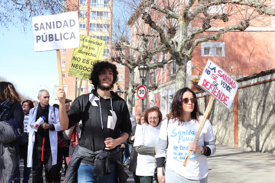 Fotos: Imágenes de la manifestación por la Atención Primaria en Burgos