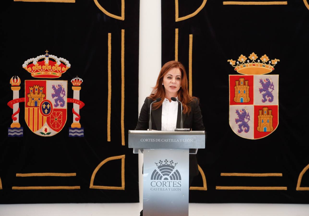 La presidenta de las Cortes que profirió duros reproches contra el presidente regional del PP Alfonso Fernández Mañueco, abandona su cargo como procuradora y se da de baja como militante del PP