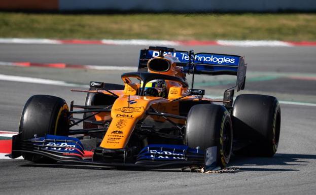 El McLaren de Lando Norris, durante los test en Montmeló.