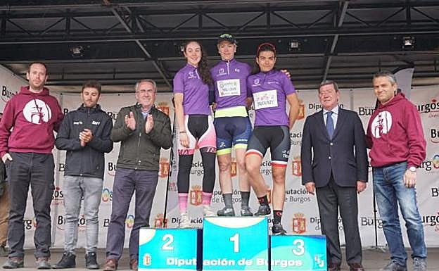 Las ganadoras de la Vuelta a Burgos féminas de 2018.