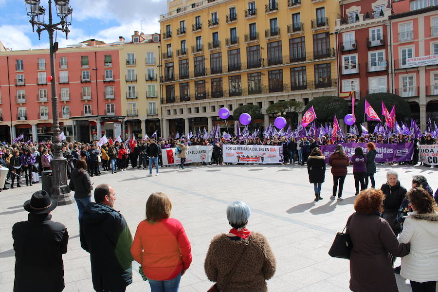 Las reivindicaciones del 8 de Marzo han movilizado, conjuntamente, a estudiantes y trabajadoras contra la discriminación laboral de las mujeres y el techo de cristal