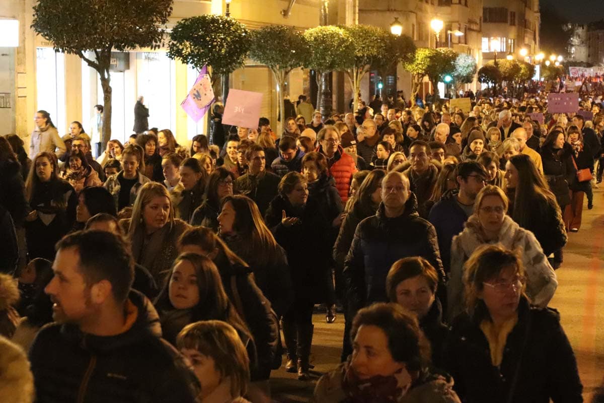 Más de 15.000 burgaleses se suman a otra movilización del 8-M histórica.