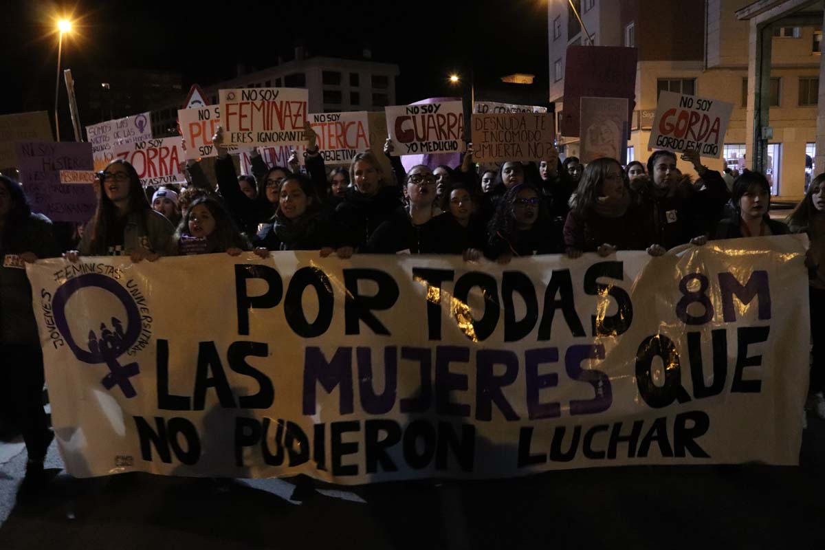 Más de 15.000 burgaleses se suman a otra movilización del 8-M histórica.