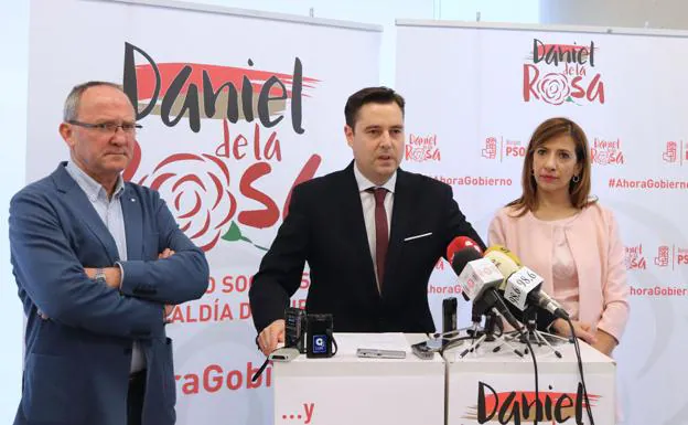 Daniel de la Rosa (centro) está convencido de sus opciones para ser alcalde de Burgos