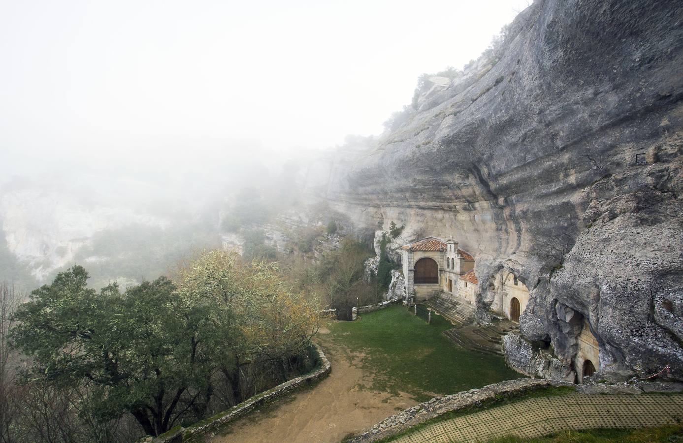 San Bernabé, entrada a Ojo Guareña.