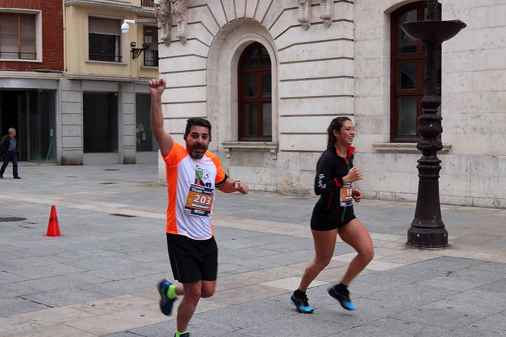 Alrededor de 700 burgaleses se suman a la primera carrera solidaria TDAH Bricomart Burgos, a beneficio de la Asociación Burgalesa de Afectados por el Déficit de Atención con o sin hiperactividad de Burgos