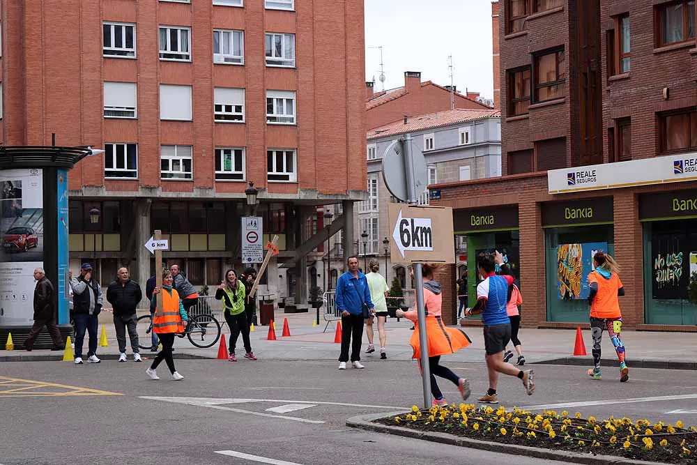 Alrededor de 700 burgaleses se suman a la primera carrera solidaria TDAH Bricomart Burgos, a beneficio de la Asociación Burgalesa de Afectados por el Déficit de Atención con o sin hiperactividad de Burgos