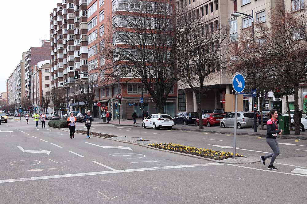 Alrededor de 700 burgaleses se suman a la primera carrera solidaria TDAH Bricomart Burgos, a beneficio de la Asociación Burgalesa de Afectados por el Déficit de Atención con o sin hiperactividad de Burgos