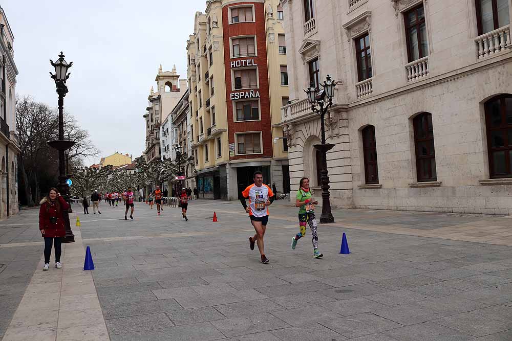 Alrededor de 700 burgaleses se suman a la primera carrera solidaria TDAH Bricomart Burgos, a beneficio de la Asociación Burgalesa de Afectados por el Déficit de Atención con o sin hiperactividad de Burgos