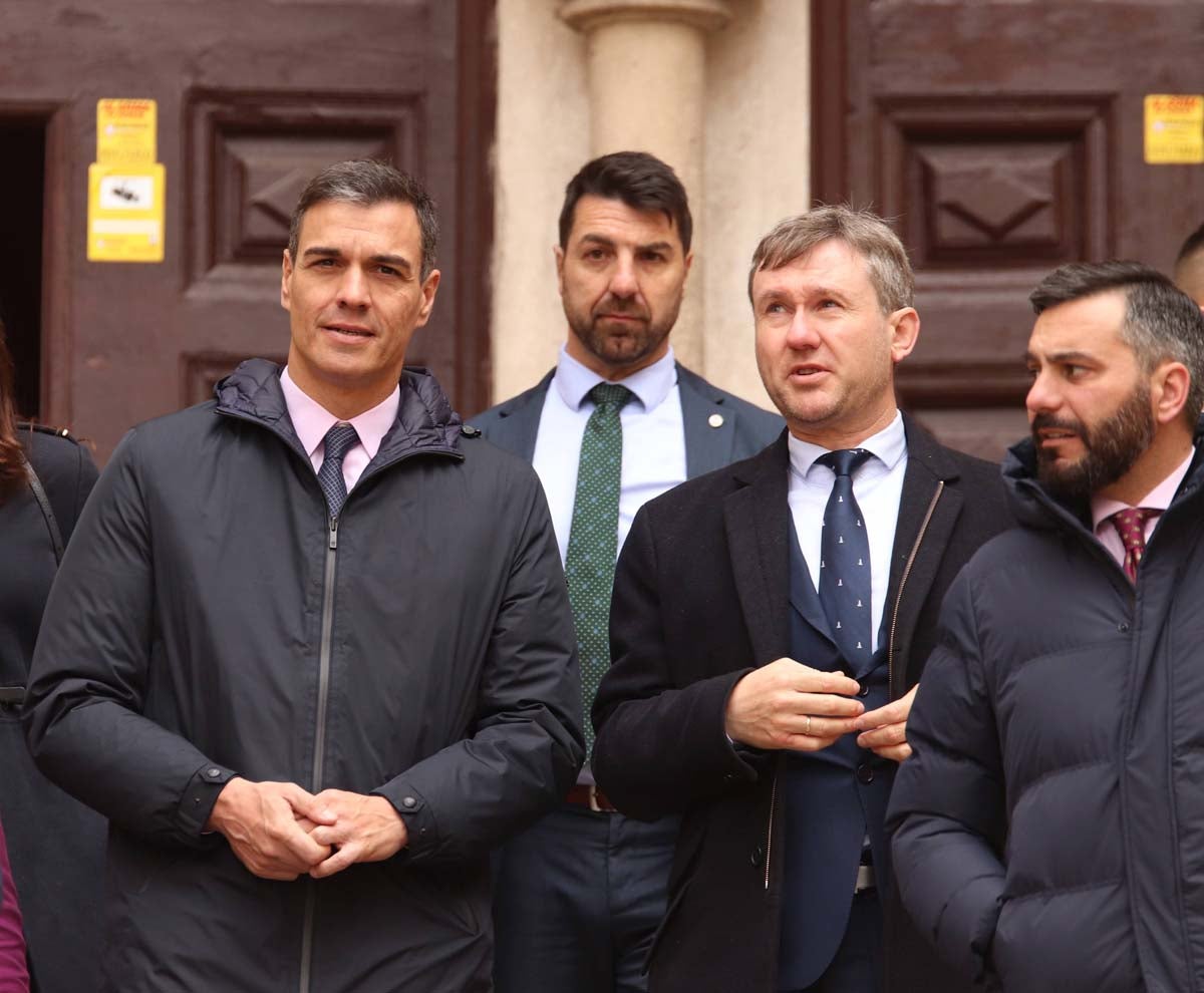 El presidente del Gobierno, Pedro Sánchez, ha culminado su viaje a Burgos con una visita a la Catedral.