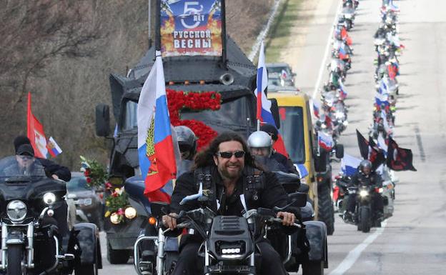 Los 'Lobos de la noche' de Putin celebran el aniversario.