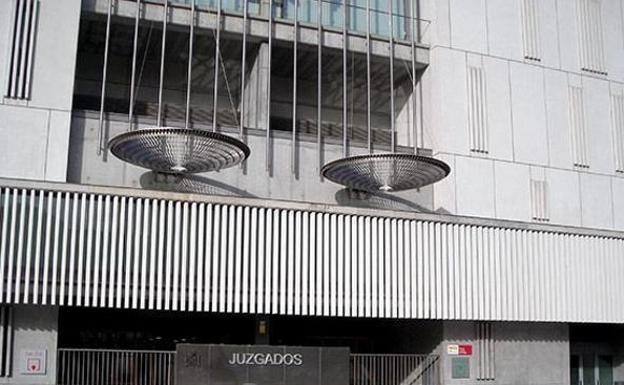 Juzgados de la avenida de los Reyes Católicos de Burgos.